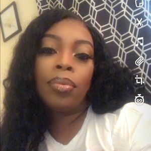 Meet your Posher, Catherine